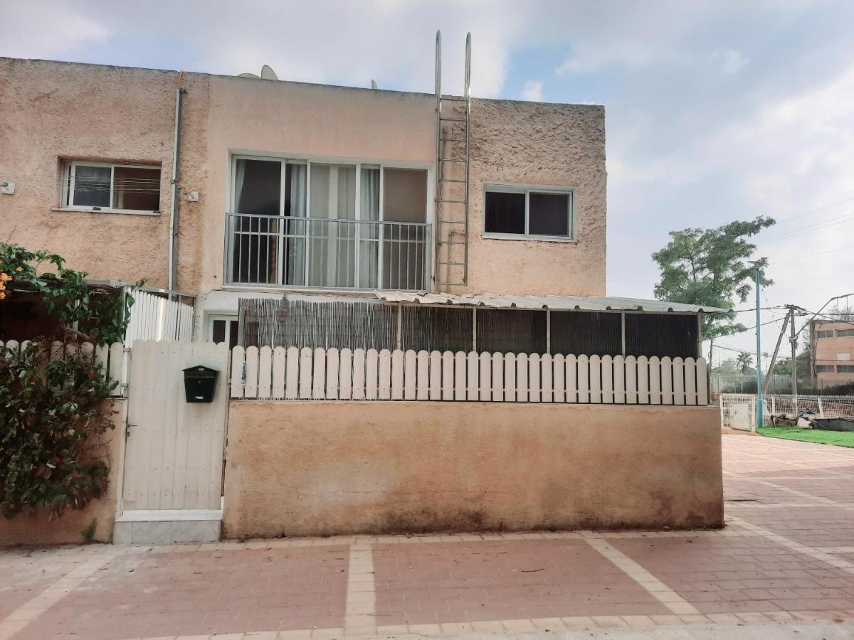 דירת אירוח חן - Chen Place Arad Exterior foto